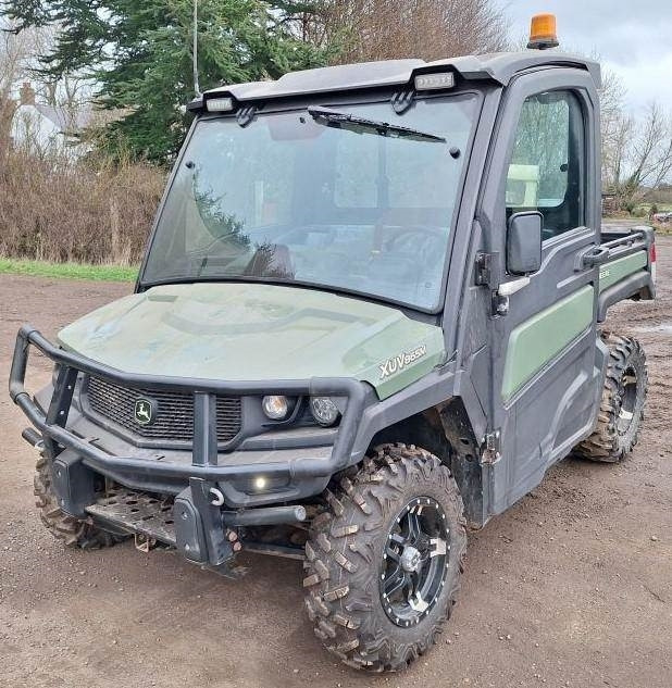 John Deere XUV 865M - Quad: afbeelding 1 John Deere XUV 865M - Quad: afbeelding 1