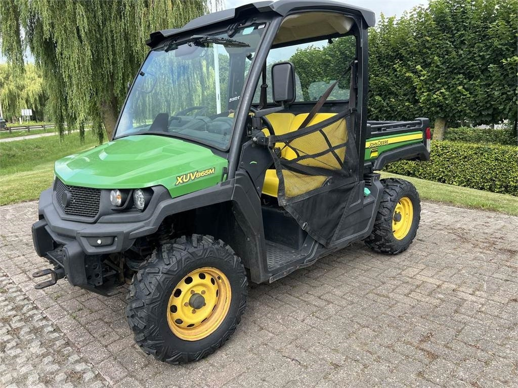 John Deere XUV865M - Quad: afbeelding 1 John Deere XUV865M - Quad: afbeelding 1