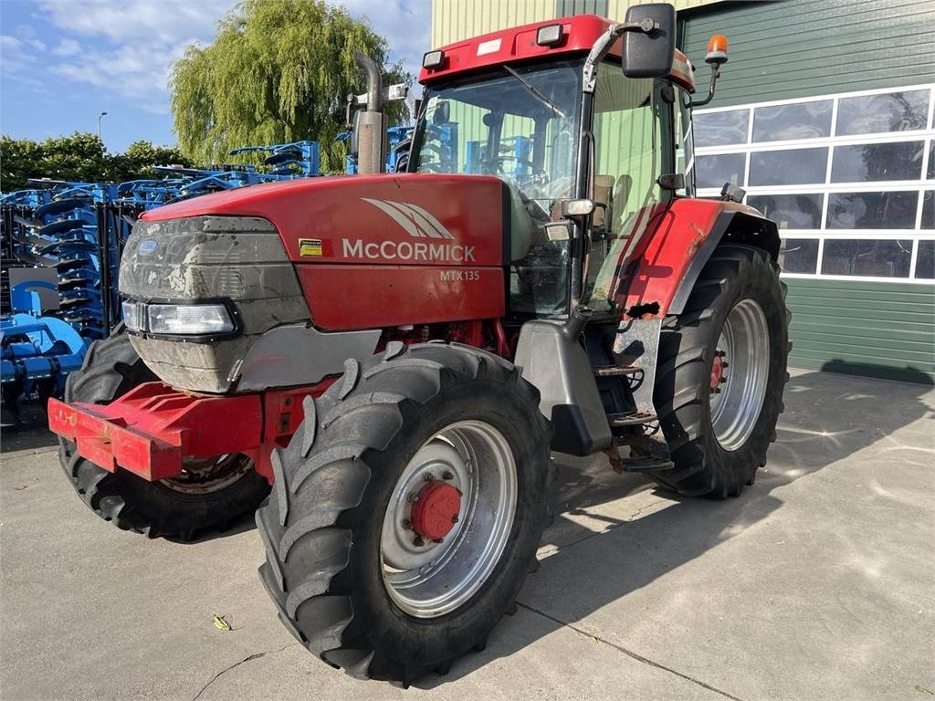McCormick MTX135 - Tractor: afbeelding 1 McCormick MTX135 - Tractor: afbeelding 1