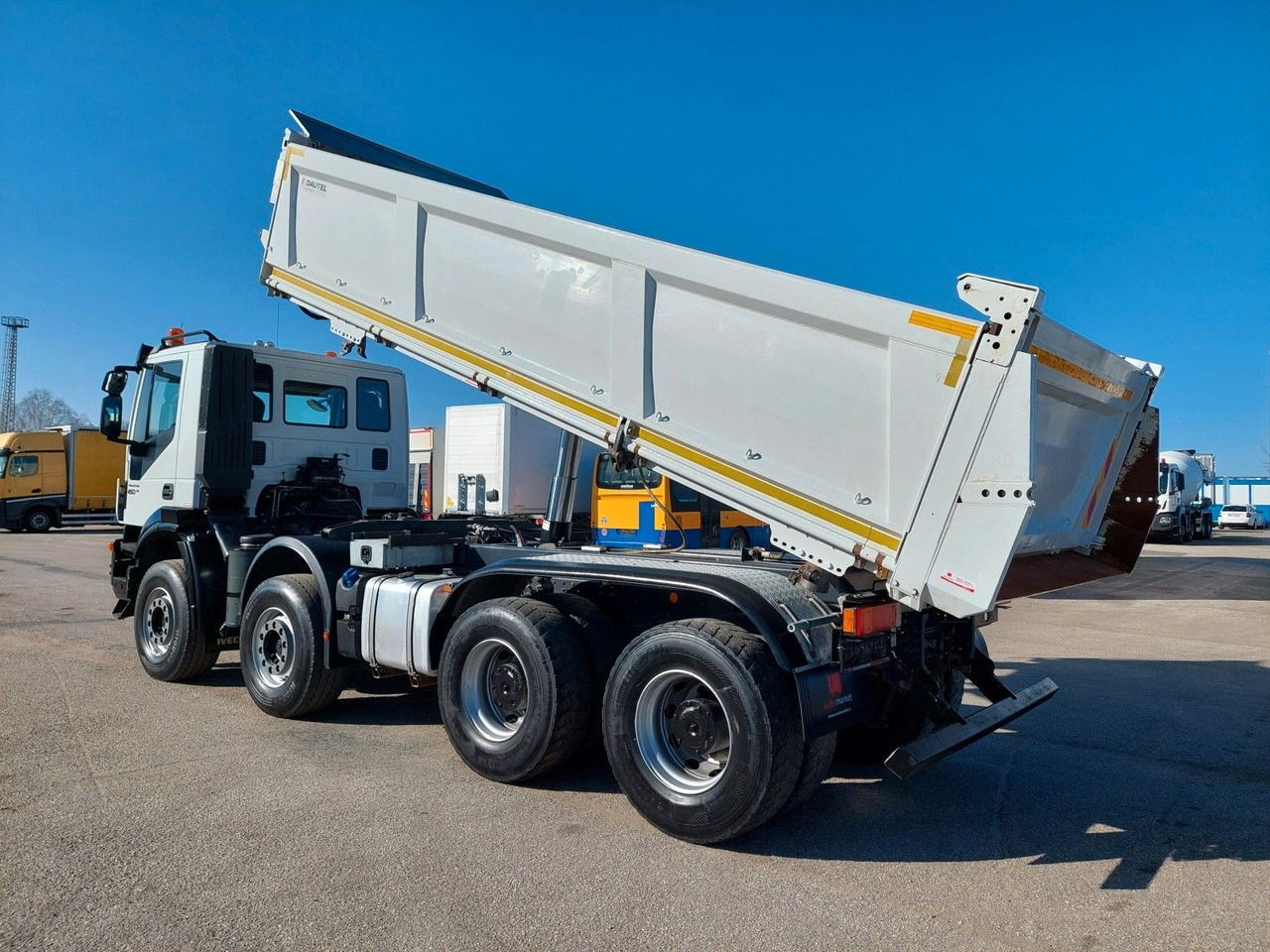 Iveco AD340T45 Bordmatic Dautel 8x4 - Kipper vrachtwagen: afbeelding 3 Iveco AD340T45 Bordmatic Dautel 8x4 - Kipper vrachtwagen: afbeelding 3