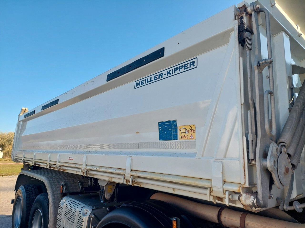 Kipper vrachtwagen Iveco AD340X480 X-Way Bordmatic Meiller 8x4: afbeelding 16 Kipper vrachtwagen Iveco AD340X480 X-Way Bordmatic Meiller 8x4: afbeelding 16