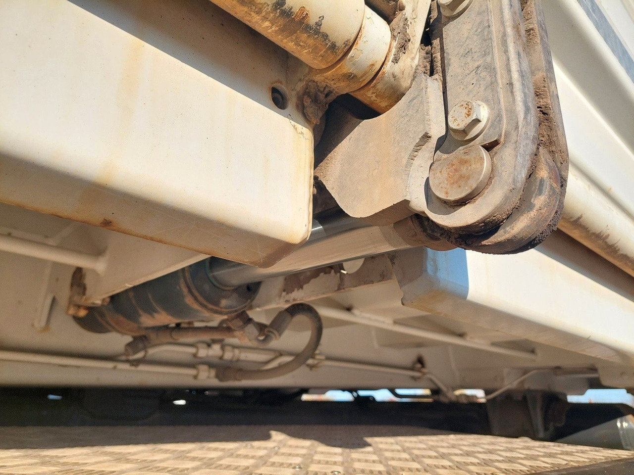 Kipper vrachtwagen Iveco AD340X480 X-Way Bordmatic Meiller 8x4: afbeelding 15 Kipper vrachtwagen Iveco AD340X480 X-Way Bordmatic Meiller 8x4: afbeelding 15