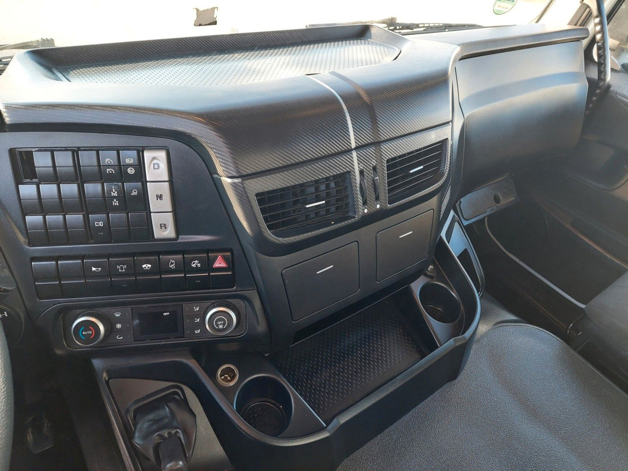 Kipper vrachtwagen Iveco AD340X480 X-Way Bordmatic Meiller 8x4: afbeelding 48 Kipper vrachtwagen Iveco AD340X480 X-Way Bordmatic Meiller 8x4: afbeelding 48