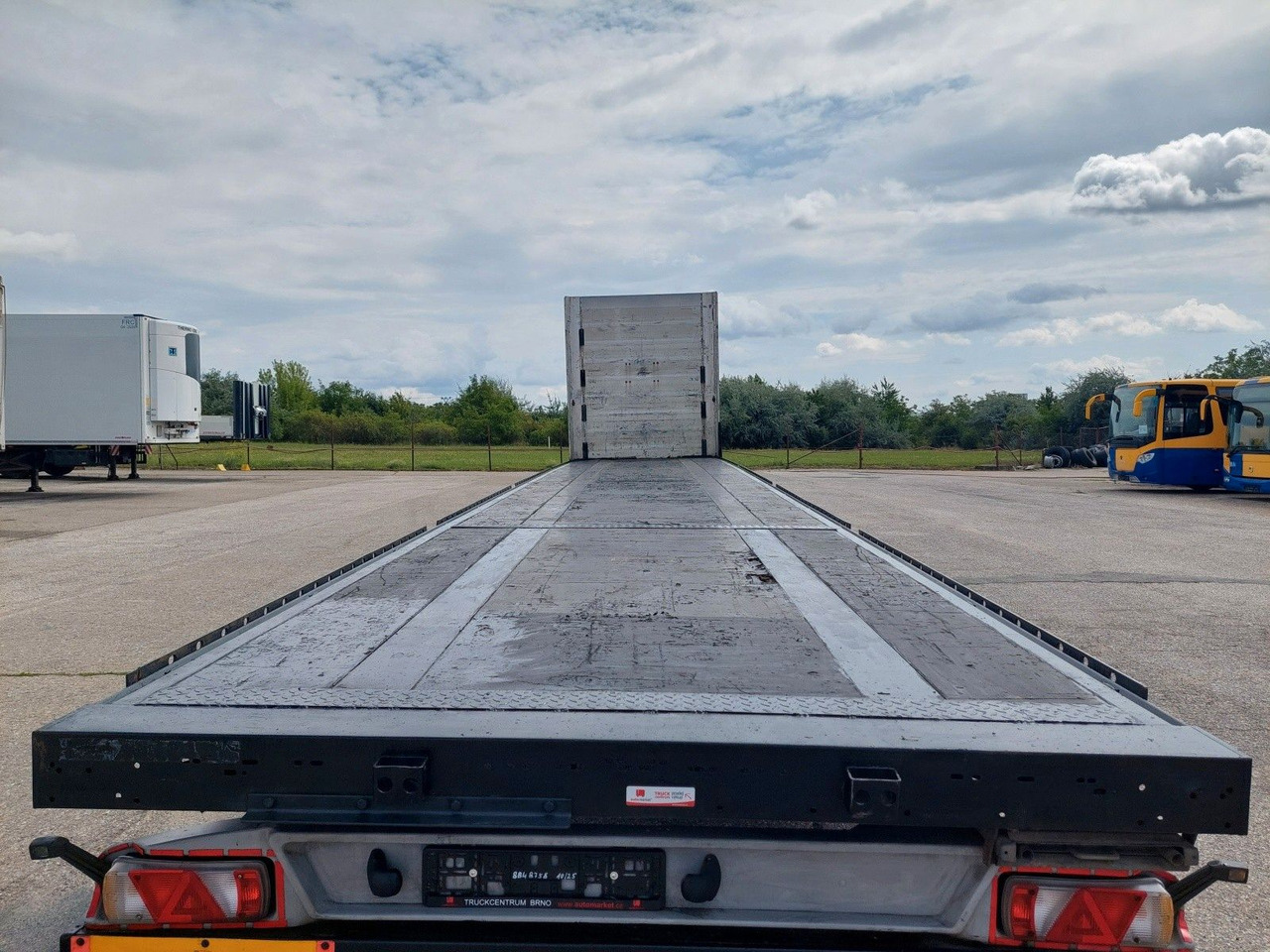 Kögel S24 Mega - Open bak met boorden oplegger: afbeelding 5 Kögel S24 Mega - Open bak met boorden oplegger: afbeelding 5