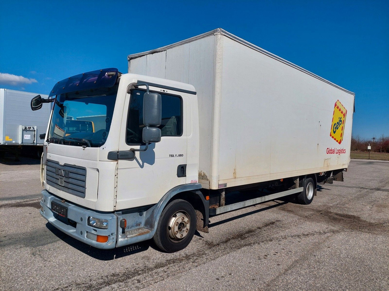 MAN TGL 7.180 4X2 BL - Bestelwagen gesloten laadbak: afbeelding 1 MAN TGL 7.180 4X2 BL - Bestelwagen gesloten laadbak: afbeelding 1