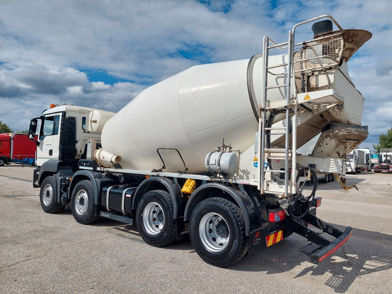 MAN TGS 32.460 8X4 BB Liebherr 9 m³ - Betonmixer: afbeelding 3 MAN TGS 32.460 8X4 BB Liebherr 9 m³ - Betonmixer: afbeelding 3