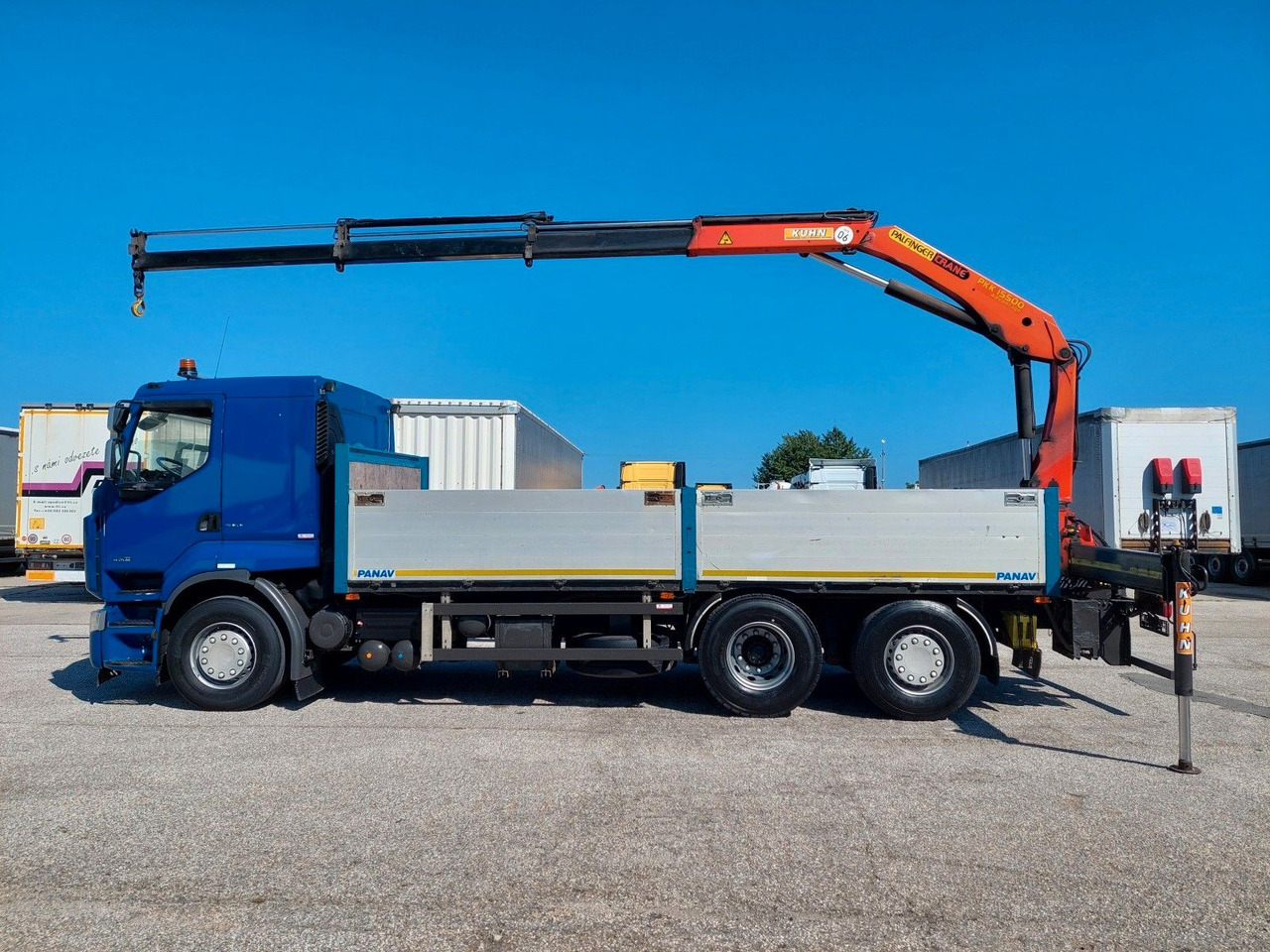 Renault Premium DXI R450.26 HR Palfinger PK 15.500 - Vrachtwagen met open laadbak, Kraanwagen: afbeelding 5 Renault Premium DXI R450.26 HR Palfinger PK 15.500 - Vrachtwagen met open laadbak, Kraanwagen: afbeelding 5