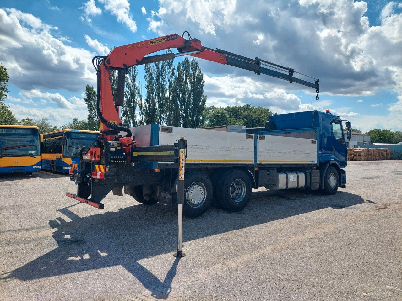 Renault Premium DXI R450.26 HR Palfinger PK 15.500 - Vrachtwagen met open laadbak, Kraanwagen: afbeelding 4 Renault Premium DXI R450.26 HR Palfinger PK 15.500 - Vrachtwagen met open laadbak, Kraanwagen: afbeelding 4