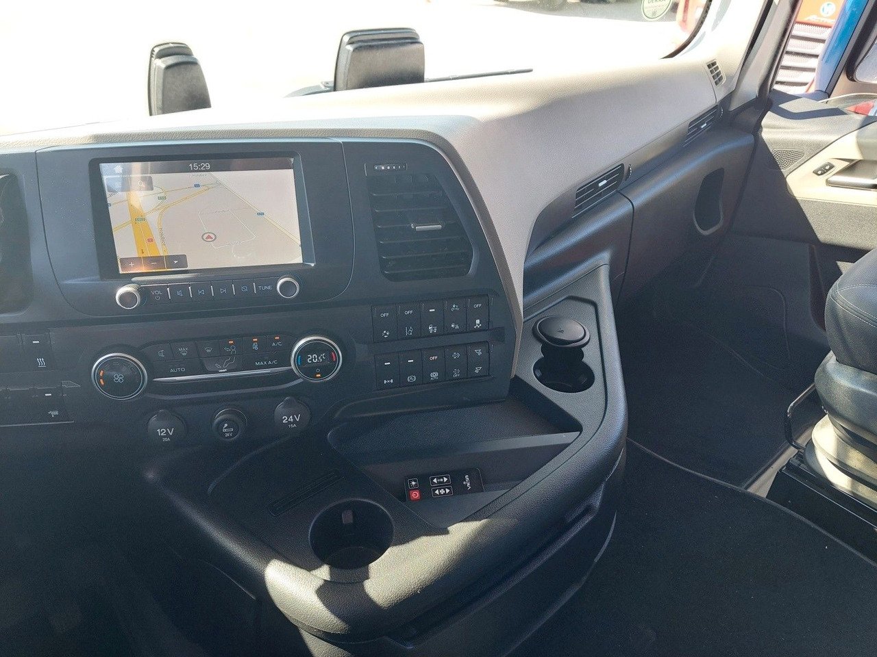 Trekker Ford F-Max 1850 LL: afbeelding 17