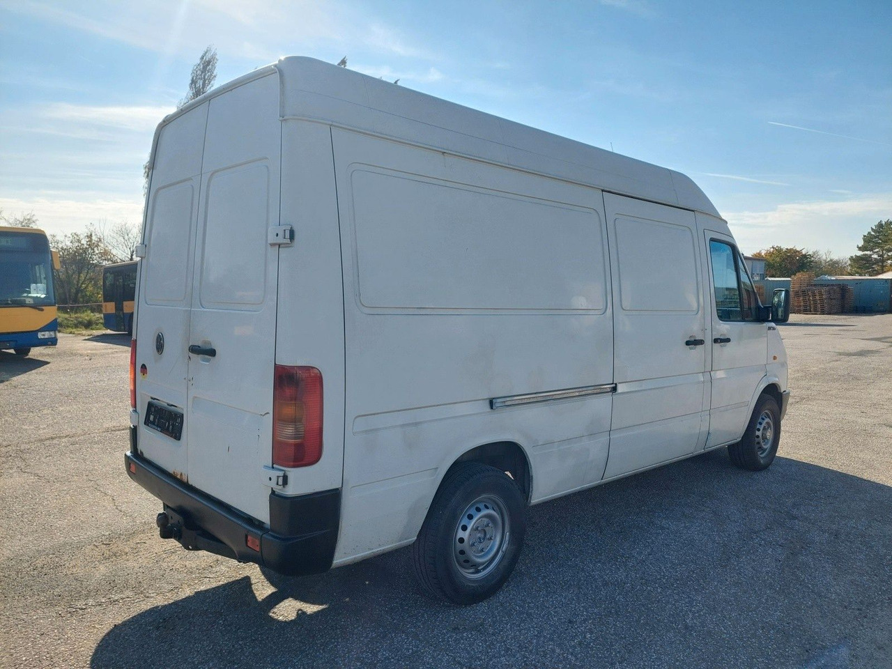 Volkswagen LT Kasten-Kombi 35 L2H2 Hochraum - Bestelwagen gesloten laadbak: afbeelding 4 Volkswagen LT Kasten-Kombi 35 L2H2 Hochraum - Bestelwagen gesloten laadbak: afbeelding 4