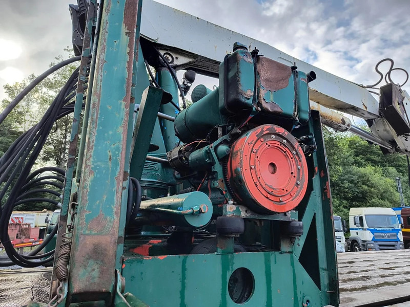 Open bak met boorden oplegger EKW WITH FONCTIONING (!) GLIDING CRANE: afbeelding 13