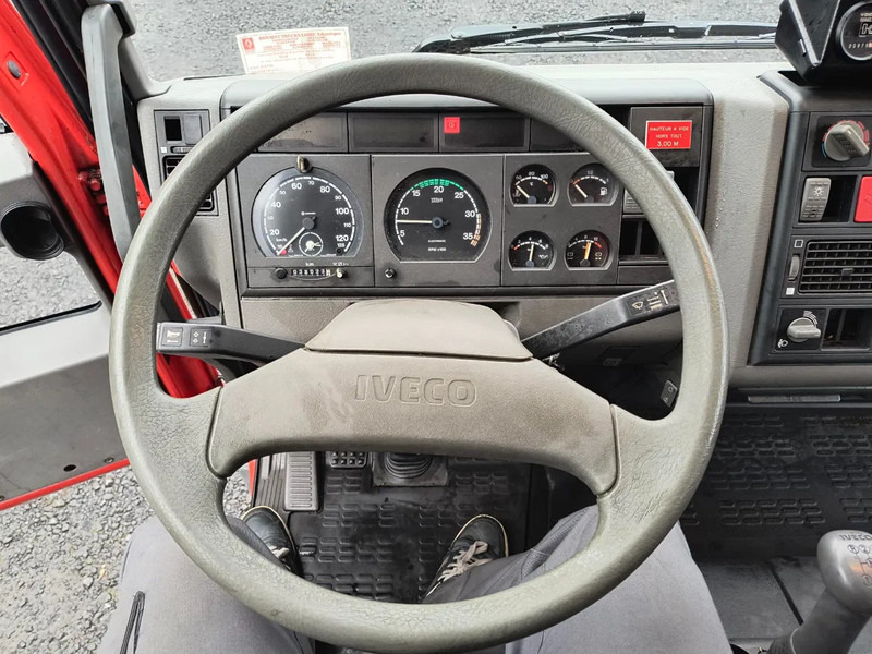 Brandweerwagen Iveco Eurocargo 38 025 KM (!) - LIGHT TOWER - GENERATOR - 525L TANK: afbeelding 10