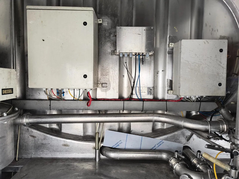 Tankwagen voor het vervoer van melk MAN TGA 26.360 INSULATED INOX TANK - 2 COMP - AIRCO - LIFT/STEERING AXLE: afbeelding 17