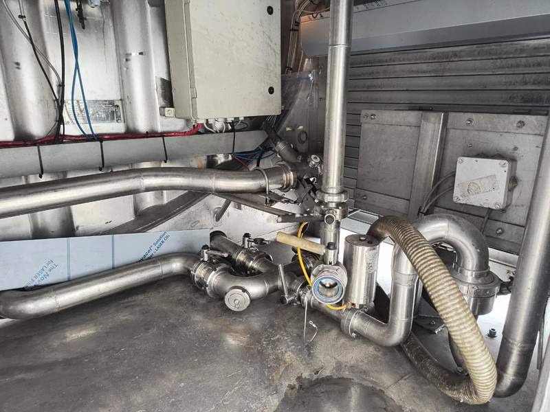 Tankwagen voor het vervoer van melk MAN TGA 26.360 INSULATED INOX TANK - 2 COMP - AIRCO - LIFT/STEERING AXLE: afbeelding 15
