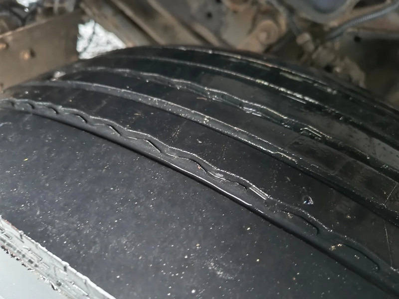 Tankwagen voor het vervoer van brandstoffen Renault Premium 320 13000L FUEL / CARBURANT - 4 COMPARTMENTS: afbeelding 12