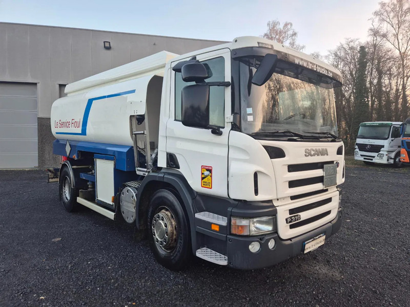 Scania P310 13500L CARBURANT / FUEL - 4 COMP - Tankwagen: afbeelding 3 Scania P310 13500L CARBURANT / FUEL - 4 COMP - Tankwagen: afbeelding 3