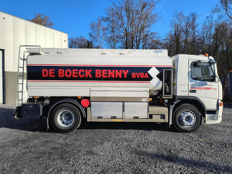 Volvo FM 300 14000L FUEL/CARBURANT - 4 COMP - Tankwagen: afbeelding 4 Volvo FM 300 14000L FUEL/CARBURANT - 4 COMP - Tankwagen: afbeelding 4