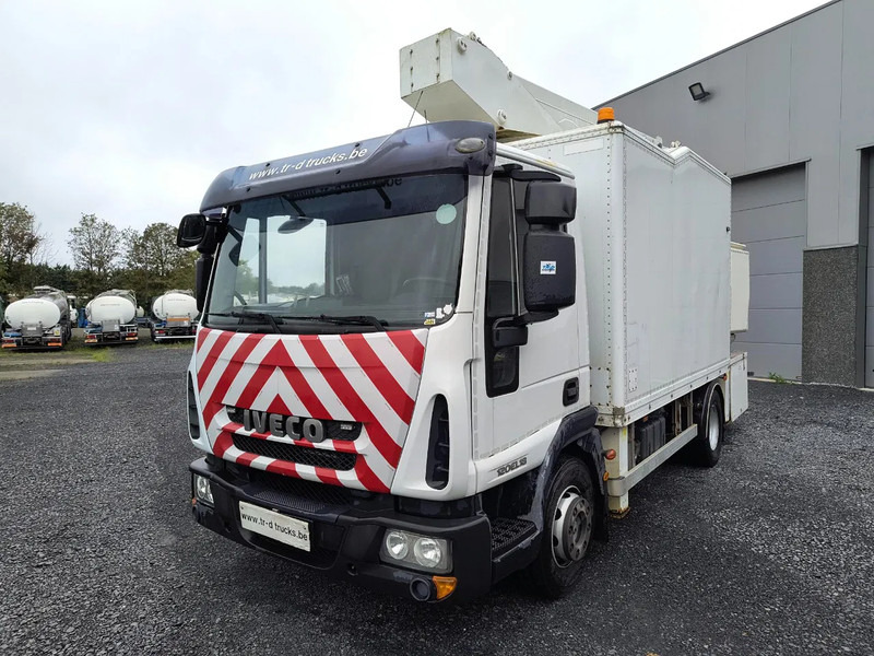Iveco EuroCargo 120 120E18 + COMET 151TAL (15 m) - Vrachtwagen: afbeelding 1 Iveco EuroCargo 120 120E18 + COMET 151TAL (15 m) - Vrachtwagen: afbeelding 1