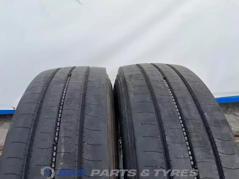Bridgestone Bridgestone 205/75R17.5 Duravis R-Steer002 124/122 M M+S 3PMSF gebruikte set - Band voor Vrachtwagen: afbeelding 2 Bridgestone Bridgestone 205/75R17.5 Duravis R-Steer002 124/122 M M+S 3PMSF gebruikte set - Band voor Vrachtwagen: afbeelding 2