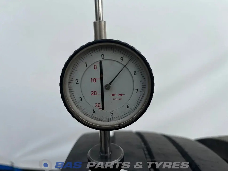 Bridgestone Bridgestone 205/75R17.5 Duravis R-Steer002 124/122 M M+S 3PMSF gebruikte set - Band voor Vrachtwagen: afbeelding 3 Bridgestone Bridgestone 205/75R17.5 Duravis R-Steer002 124/122 M M+S 3PMSF gebruikte set - Band voor Vrachtwagen: afbeelding 3