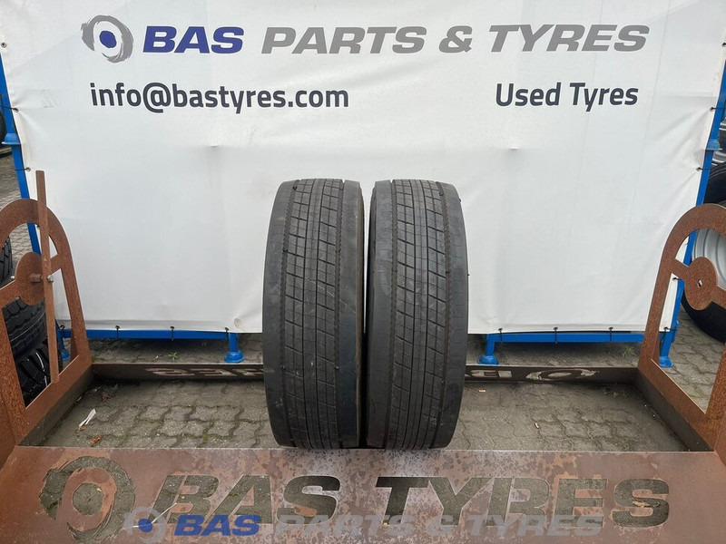 Bridgestone Bridgestone 315/70R22.5 DURAVIS R-STEER002 156/154 M M+S 3PMSF gebruikte set - Band voor Vrachtwagen: afbeelding 1 Bridgestone Bridgestone 315/70R22.5 DURAVIS R-STEER002 156/154 M M+S 3PMSF gebruikte set - Band voor Vrachtwagen: afbeelding 1