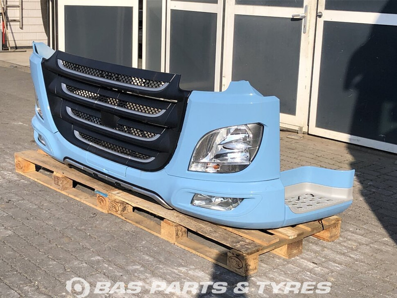 DAF CF Euro 6 - Bumper voor Vrachtwagen: afbeelding 2 DAF CF Euro 6 - Bumper voor Vrachtwagen: afbeelding 2