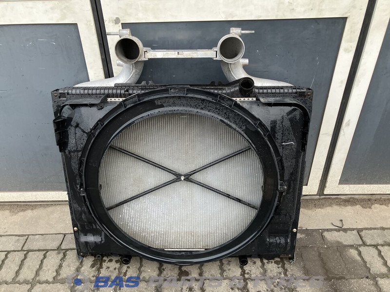 DAF CF Euro 6 - Radiateur voor Vrachtwagen: afbeelding 1 DAF CF Euro 6 - Radiateur voor Vrachtwagen: afbeelding 1