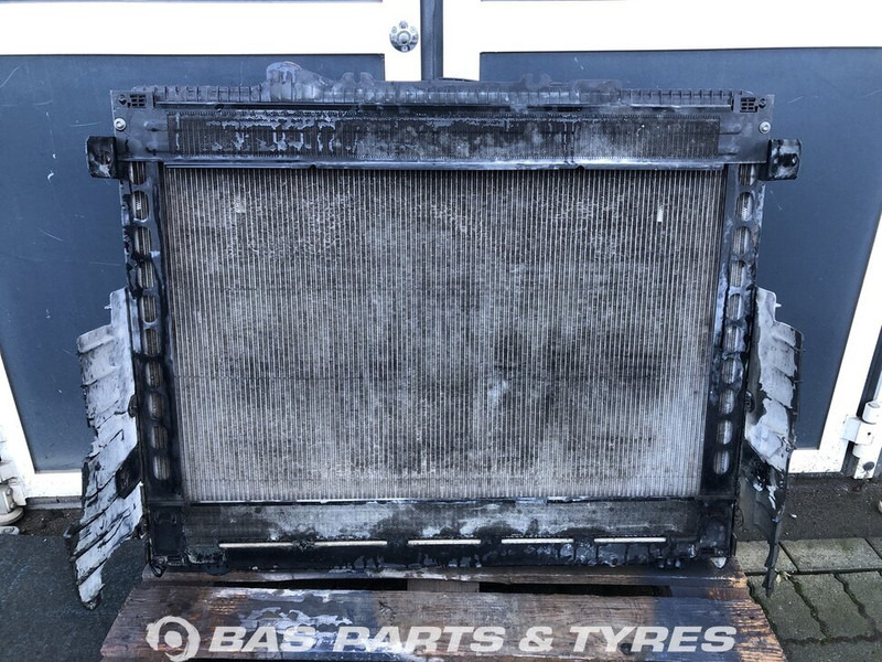 DAF CF Euro 6 Radiator DAF MX13 340 H1 1940147 - Radiateur voor Vrachtwagen: afbeelding 2 DAF CF Euro 6 Radiator DAF MX13 340 H1 1940147 - Radiateur voor Vrachtwagen: afbeelding 2