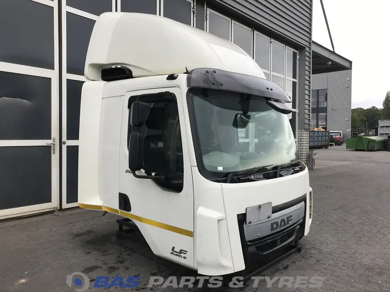 DAF LF Euro 6 - Cabine en interieur voor Vrachtwagen: afbeelding 2 DAF LF Euro 6 - Cabine en interieur voor Vrachtwagen: afbeelding 2