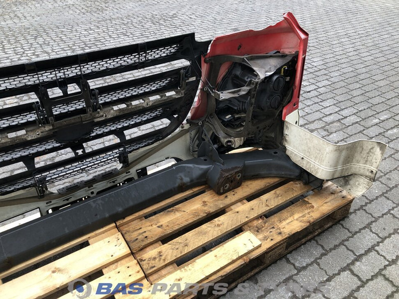 DAF XF106 Bumper DAF 1861950 - Bumper voor Vrachtwagen: afbeelding 5 DAF XF106 Bumper DAF 1861950 - Bumper voor Vrachtwagen: afbeelding 5