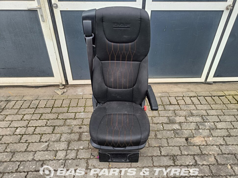 DAF XF106 - Zitplaats voor Vrachtwagen: afbeelding 1 DAF XF106 - Zitplaats voor Vrachtwagen: afbeelding 1