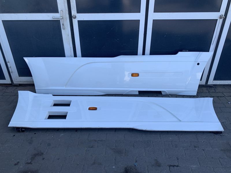 DAF XF106 - Carrosserie en exterieur voor Vrachtwagen: afbeelding 1 DAF XF106 - Carrosserie en exterieur voor Vrachtwagen: afbeelding 1