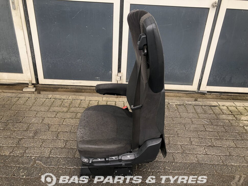 DAF XF106 - Zitplaats voor Vrachtwagen: afbeelding 2 DAF XF106 - Zitplaats voor Vrachtwagen: afbeelding 2