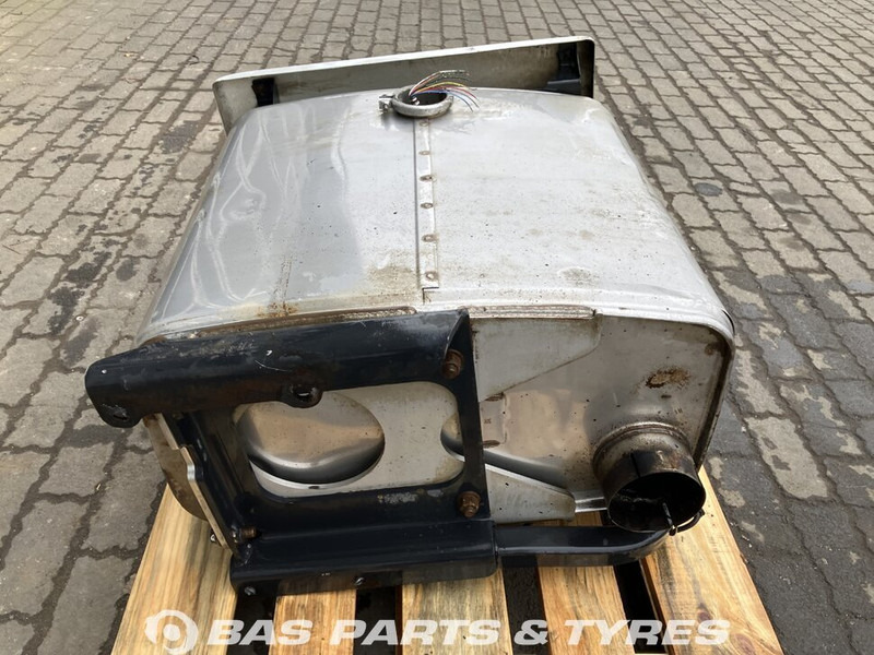 MAN Uitlaatdemper MAN 81151030039 - Geluiddemper voor Vrachtwagen: afbeelding 2 MAN Uitlaatdemper MAN 81151030039 - Geluiddemper voor Vrachtwagen: afbeelding 2