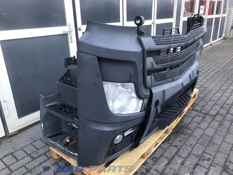 Mercedes-Benz Actros MP4 Bumper Mercedes A 960 310 23 22 - Bumper voor Vrachtwagen: afbeelding 3 Mercedes-Benz Actros MP4 Bumper Mercedes A 960 310 23 22 - Bumper voor Vrachtwagen: afbeelding 3
