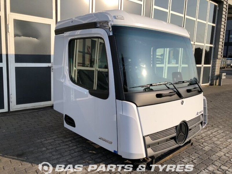 Mercedes-Benz Actros MP5 - Cabine en interieur voor Vrachtwagen: afbeelding 2 Mercedes-Benz Actros MP5 - Cabine en interieur voor Vrachtwagen: afbeelding 2