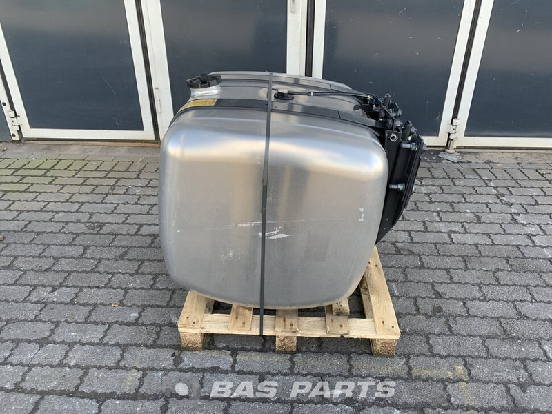 Mercedes-Benz Brandstoftank Mercedes 360 Liter A 960 470 51 04 - Brandstoftank voor Vrachtwagen: afbeelding 2 Mercedes-Benz Brandstoftank Mercedes 360 Liter A 960 470 51 04 - Brandstoftank voor Vrachtwagen: afbeelding 2
