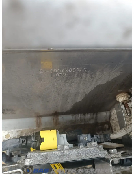 Mercedes-Benz Uitlaatdemper Mercedes A 006 490 74 12 - Geluiddemper voor Vrachtwagen: afbeelding 5 Mercedes-Benz Uitlaatdemper Mercedes A 006 490 74 12 - Geluiddemper voor Vrachtwagen: afbeelding 5