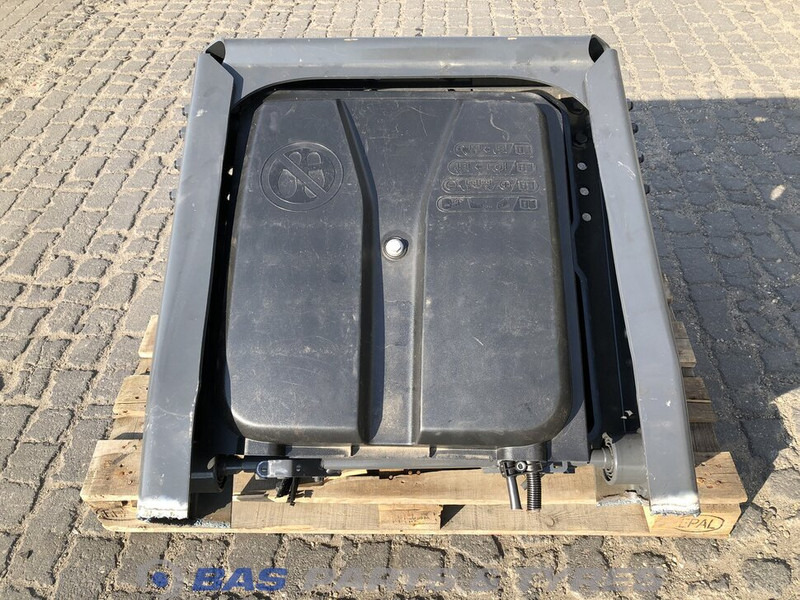 DAF CF Euro 6 Accubak DAF 1897413 - Onderdelen voor Vrachtwagen: afbeelding 4 DAF CF Euro 6 Accubak DAF 1897413 - Onderdelen voor Vrachtwagen: afbeelding 4