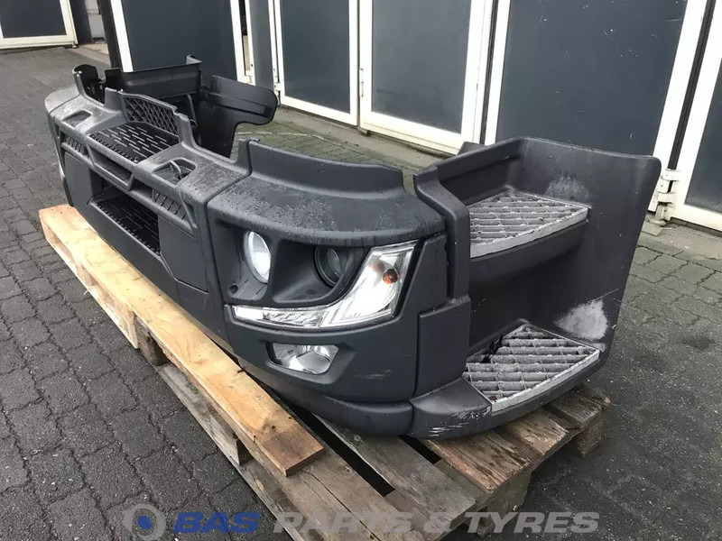 Renault D-Serie Bumper Renault 7482642303 - Bumper voor Vrachtwagen: afbeelding 2 Renault D-Serie Bumper Renault 7482642303 - Bumper voor Vrachtwagen: afbeelding 2