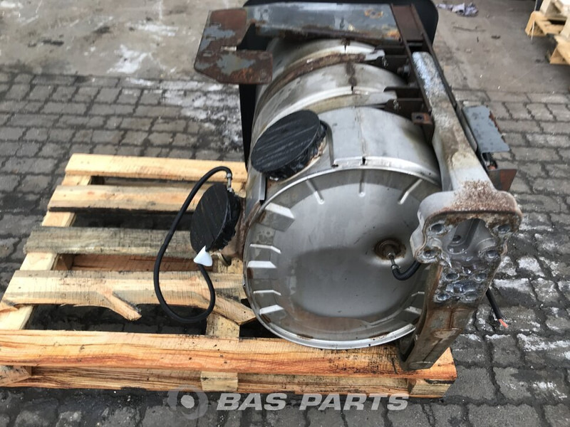 Renault PREMIUM Uitlaatdemper Renault kwaliteit 7420899871 - Geluiddemper voor Vrachtwagen: afbeelding 4 Renault PREMIUM Uitlaatdemper Renault kwaliteit 7420899871 - Geluiddemper voor Vrachtwagen: afbeelding 4