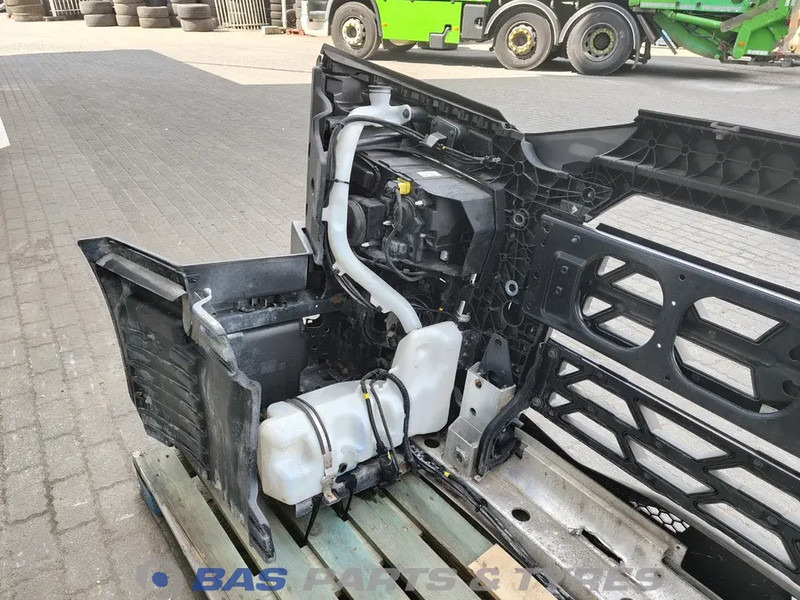 Renault T-Serie Bumper Renault 7482540689 - Bumper voor Vrachtwagen: afbeelding 5 Renault T-Serie Bumper Renault 7482540689 - Bumper voor Vrachtwagen: afbeelding 5