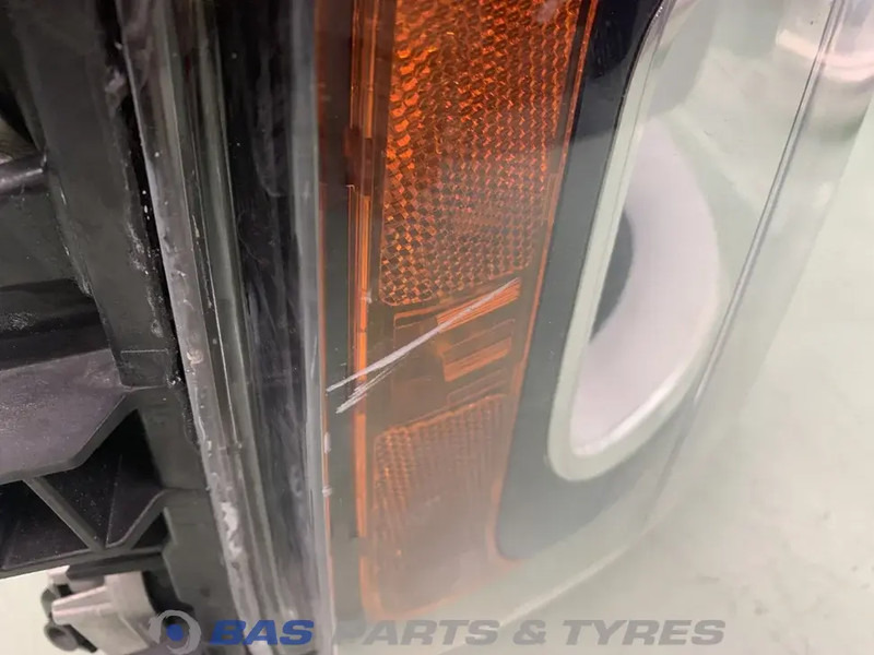 Scania Koplamp Rechts 2674391 - Koplamp voor Vrachtwagen: afbeelding 2 Scania Koplamp Rechts 2674391 - Koplamp voor Vrachtwagen: afbeelding 2