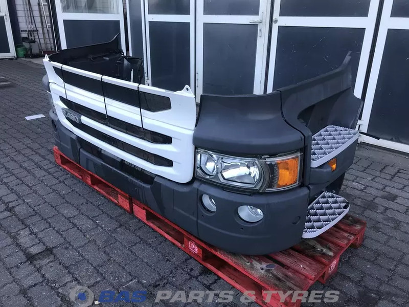Scania R-Serie Bumper Scania 1885940 - Bumper voor Vrachtwagen: afbeelding 2 Scania R-Serie Bumper Scania 1885940 - Bumper voor Vrachtwagen: afbeelding 2