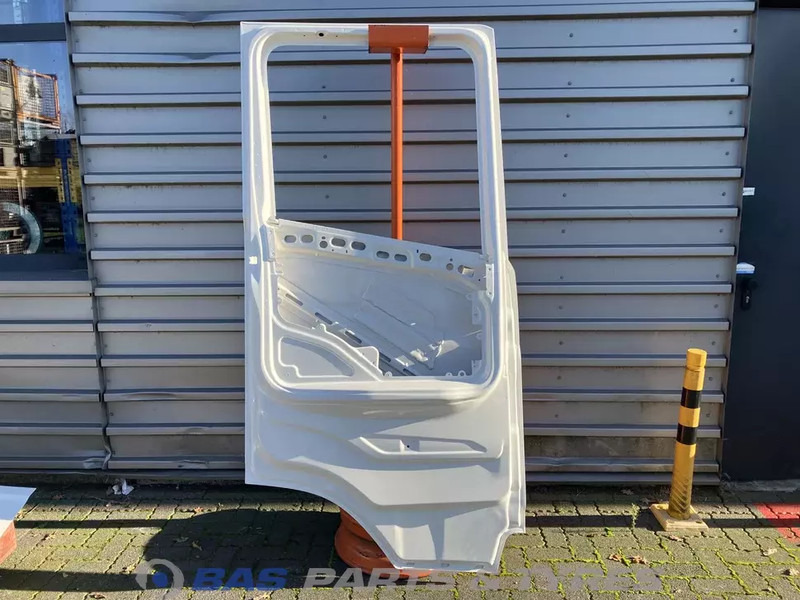 Scania S-Serie NextGen Portier Links Scania 2137841 - Deur en onderdelen voor Vrachtwagen: afbeelding 2 Scania S-Serie NextGen Portier Links Scania 2137841 - Deur en onderdelen voor Vrachtwagen: afbeelding 2