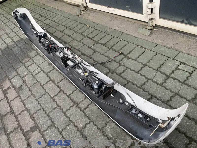 Scania Zonneklep Scania 2312092 - Zonneklep voor Vrachtwagen: afbeelding 4 Scania Zonneklep Scania 2312092 - Zonneklep voor Vrachtwagen: afbeelding 4