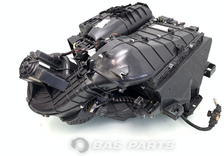 Volvo Airco systeem Volvo 82907198 - Verwarming/ Ventilatie voor Vrachtwagen: afbeelding 1 Volvo Airco systeem Volvo 82907198 - Verwarming/ Ventilatie voor Vrachtwagen: afbeelding 1