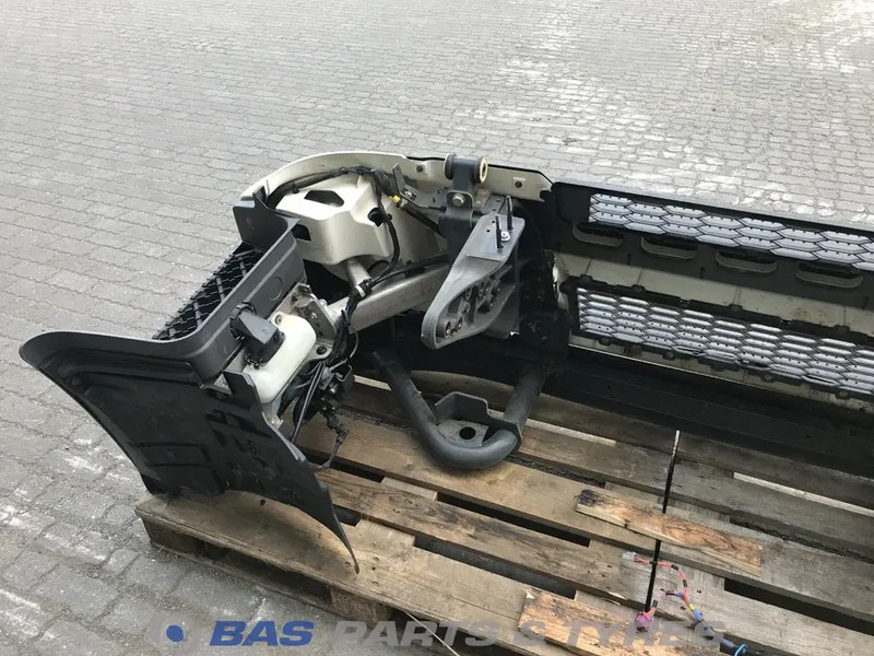 Volvo FE Euro 6 Bumper Volvo 82543887 - Bumper voor Vrachtwagen: afbeelding 4 Volvo FE Euro 6 Bumper Volvo 82543887 - Bumper voor Vrachtwagen: afbeelding 4
