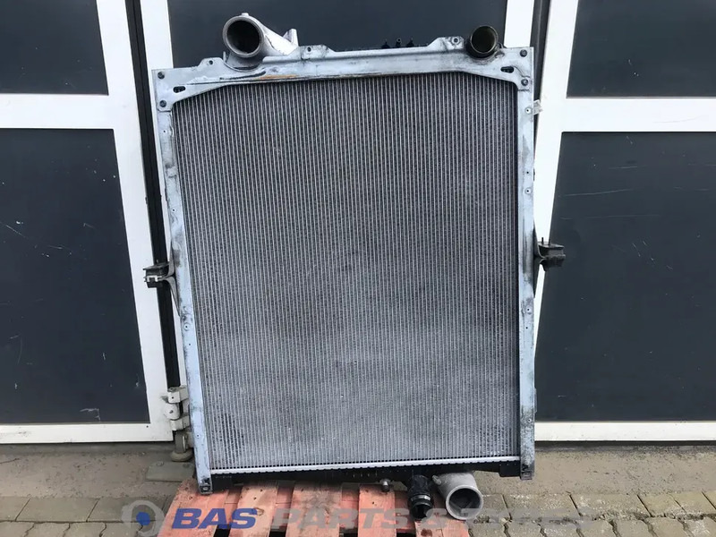 Volvo FH4 - Radiateur voor Vrachtwagen: afbeelding 1 Volvo FH4 - Radiateur voor Vrachtwagen: afbeelding 1
