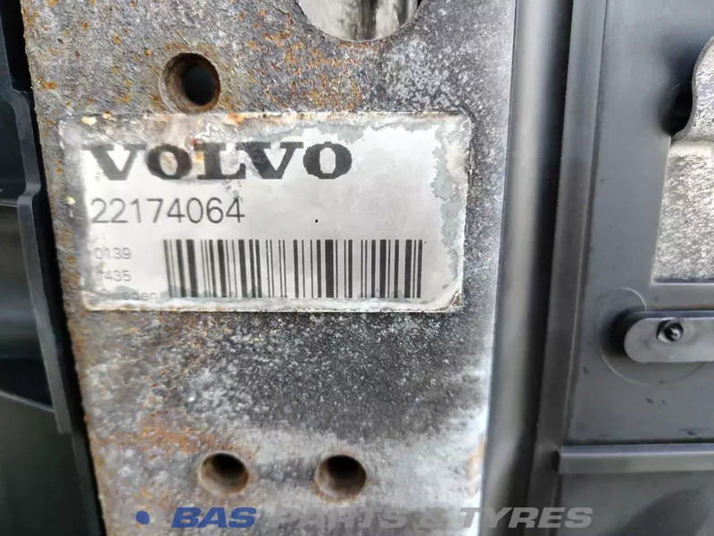 Volvo FH4 - Radiateur voor Vrachtwagen: afbeelding 2 Volvo FH4 - Radiateur voor Vrachtwagen: afbeelding 2